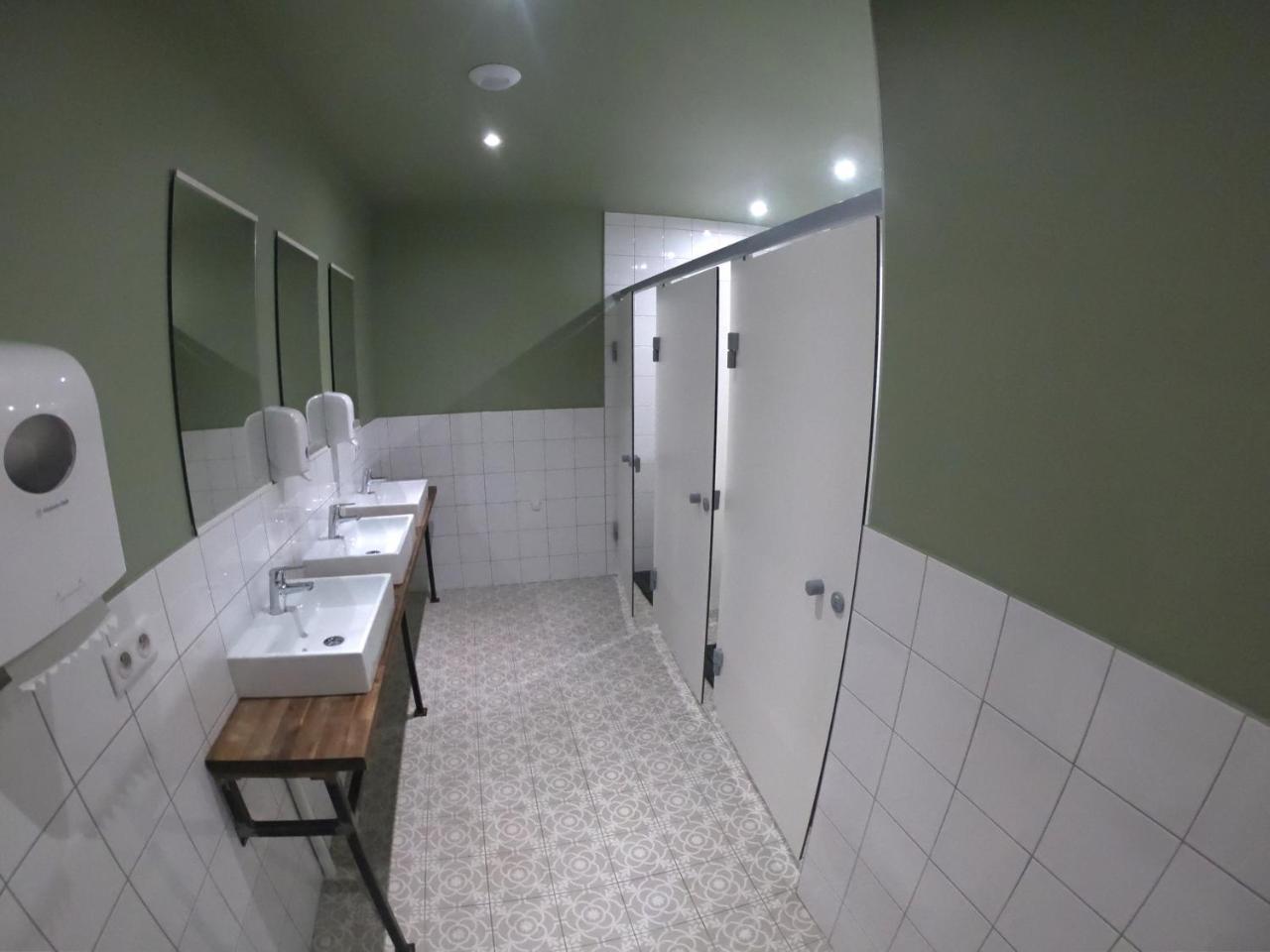 Hostel Georges & Cafe